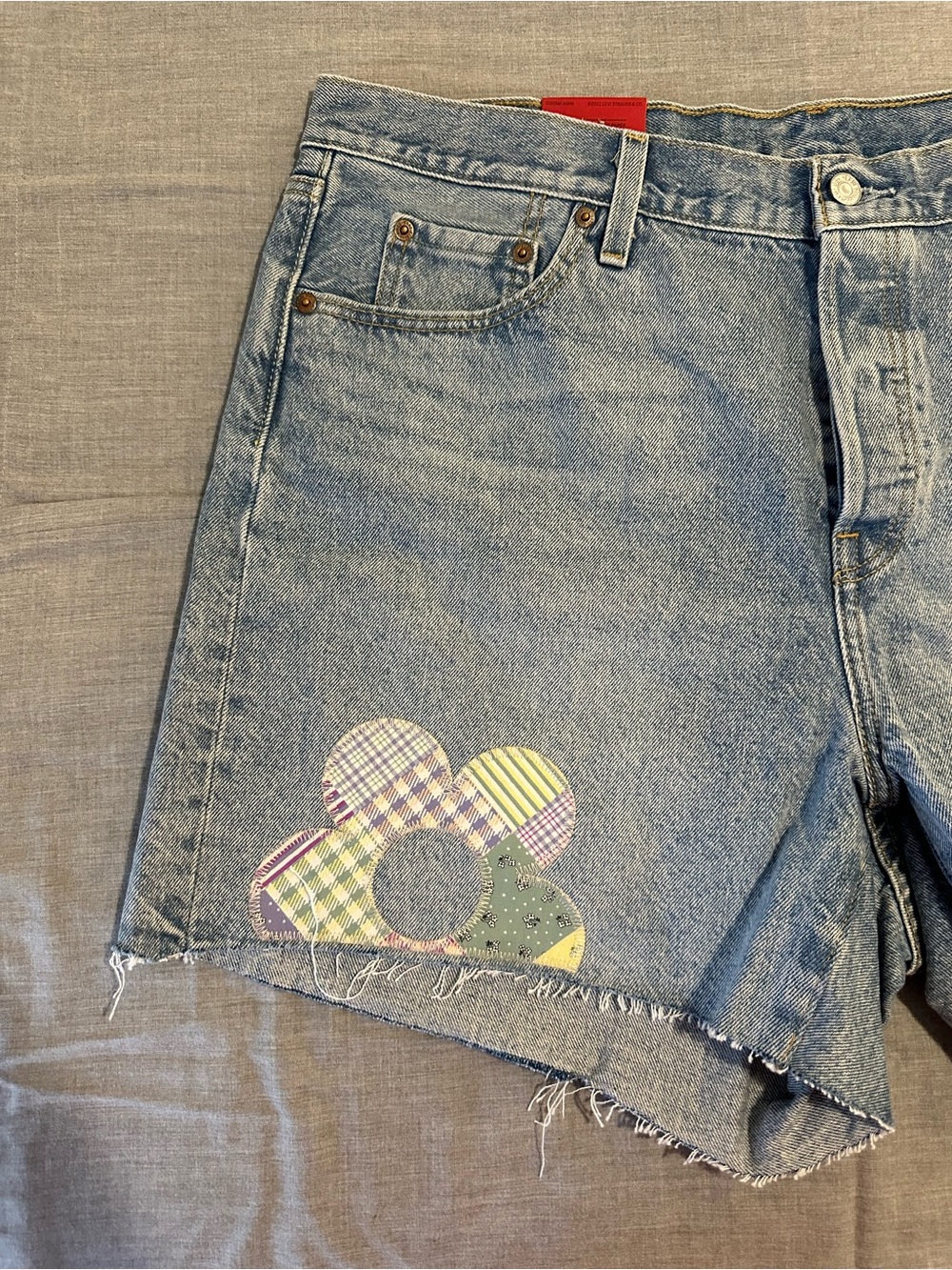 Levi's Light Blue Denim Shorts with Multicolor Flower Patches - Picture 2 of 13